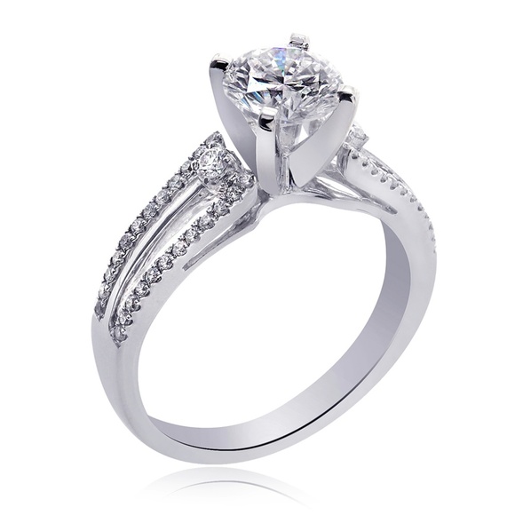 1.50 Carat Natural Round Diamond Split Shank Ring - Picture 4 of 6